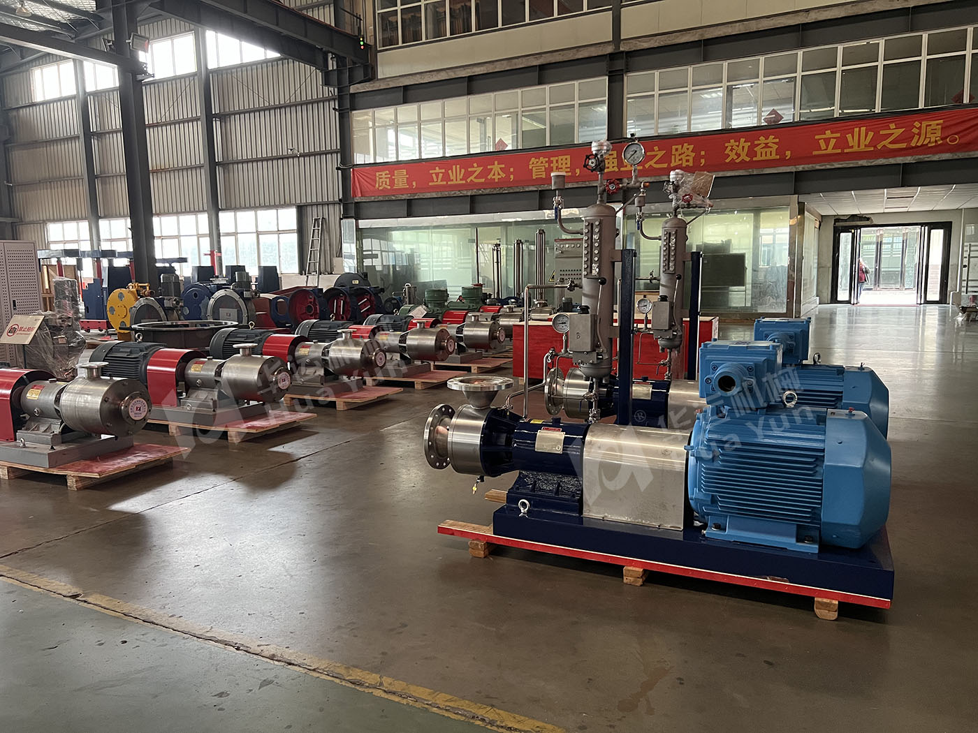 我司為某集團(tuán)定制的大型特種乳化泵制造完成